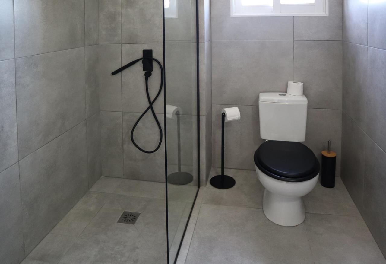 Alex'S Vacation Suite - 100M From The Beach - 6 Guests Paphos 外观 照片