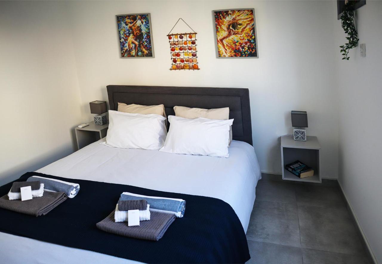 Alex'S Vacation Suite - 100M From The Beach - 6 Guests Paphos 外观 照片