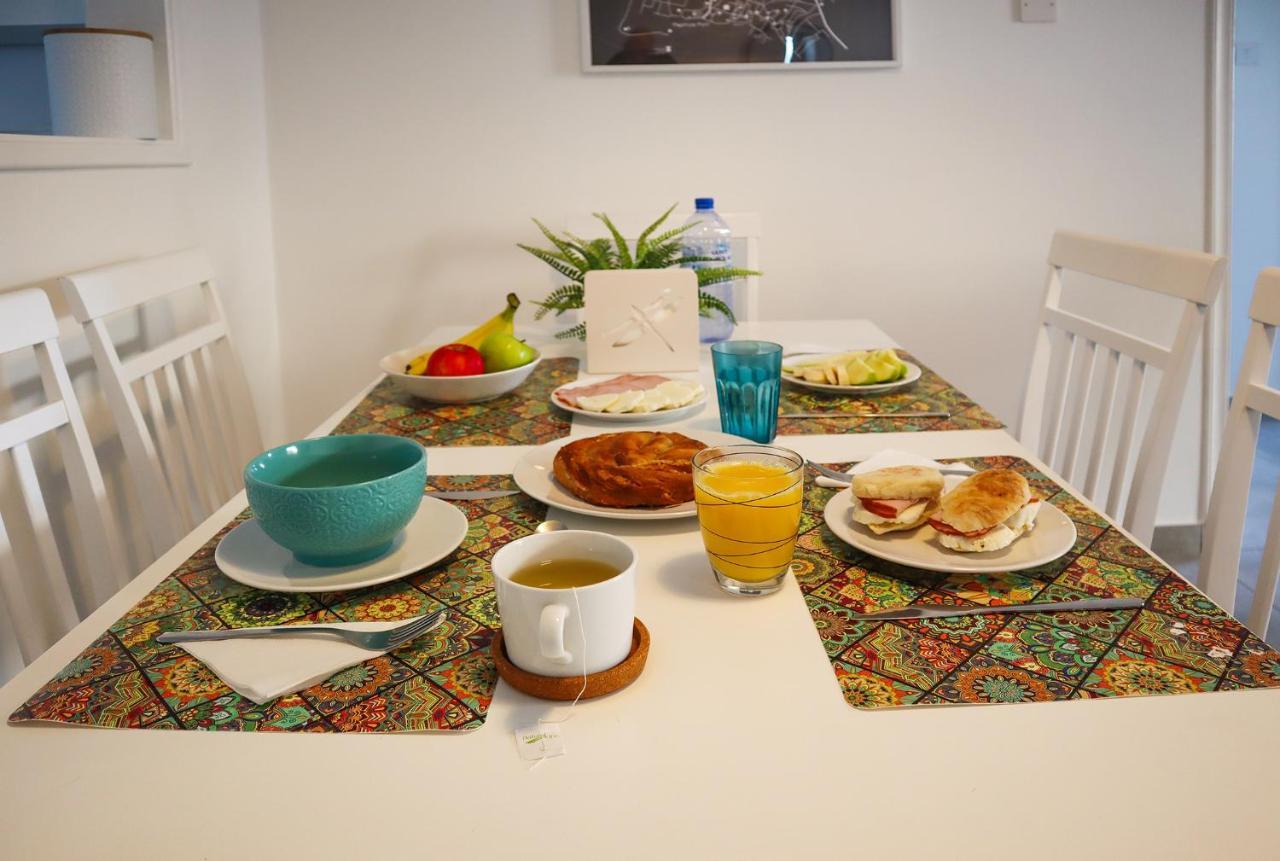 Alex'S Vacation Suite - 100M From The Beach - 6 Guests Paphos 外观 照片