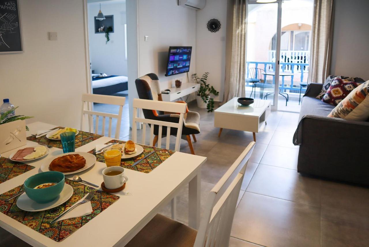 Alex'S Vacation Suite - 100M From The Beach - 6 Guests Paphos 外观 照片