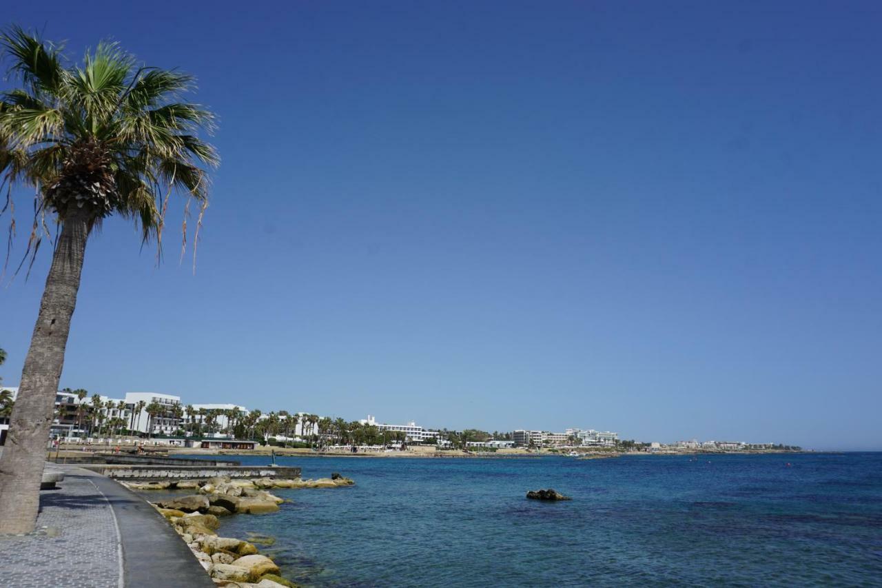 Alex'S Vacation Suite - 100M From The Beach - 6 Guests Paphos 外观 照片